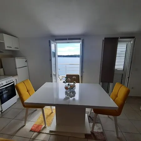 Ojdana Zivkovic Apartamento Rogoznica (Sibenik-Knin)