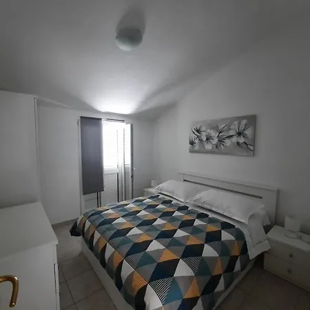 Ojdana Zivkovic * Rogoznica (Sibenik-Knin)