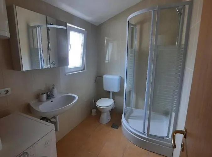 Ojdana Zivkovic * Rogoznica (Sibenik-Knin)