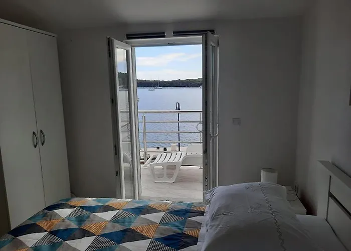 Ojdana Zivkovic * Rogoznica (Sibenik-Knin)