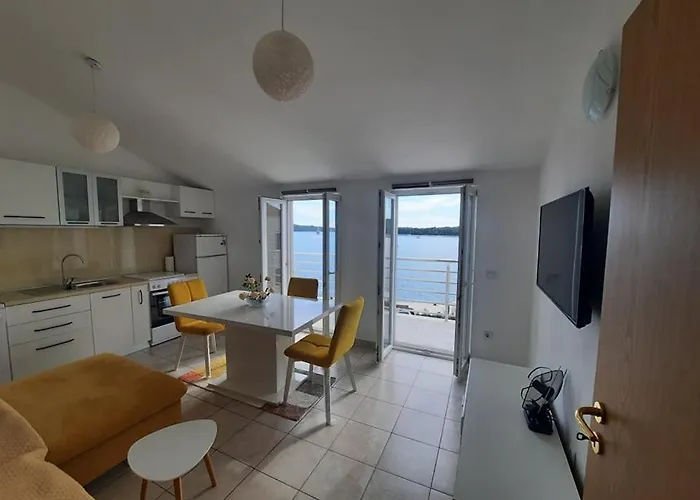 Ojdana Zivkovic Apartamento *