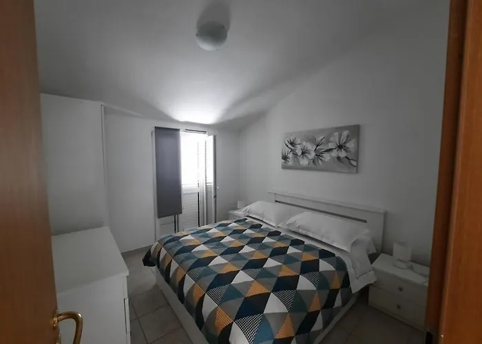 Ojdana Zivkovic * Rogoznica (Sibenik-Knin)